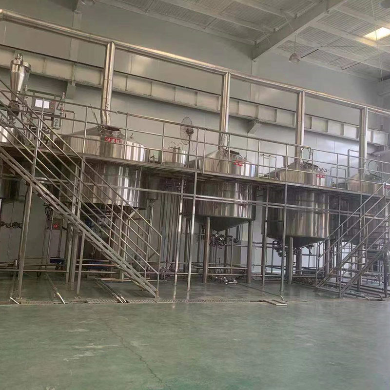 鄱阳精酿啤酒设备厂—平面布置、设备设计、制造、调试、培训等一条龙服务_COPY
